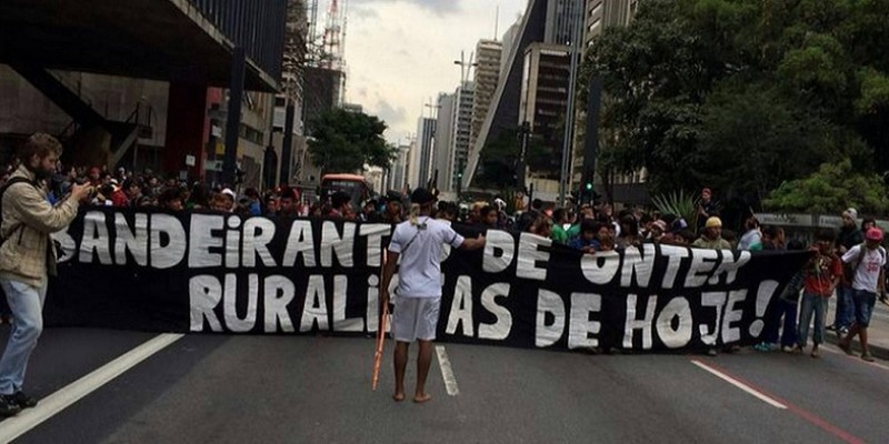Na Avenida Paulista, contra o mugido das vacas